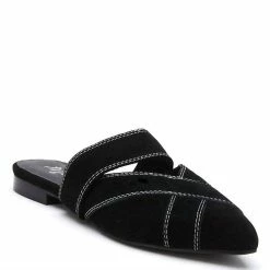 Matisse Turn Around Slip On in Black - women