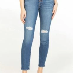 Articles Of Society Britney Skinny Denim in Medium Wash - women