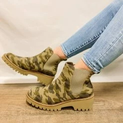 Matisse Preston Chunky Boot in Camo - women -Outlets Shop 2a0228a2606246798de37443744d734a 53b70340 38c8 456c a1e7 069497b97757 1080x