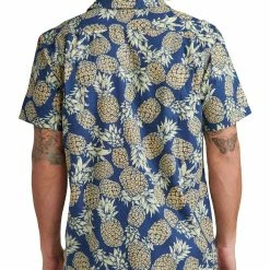 Reef Mens Tropical Print Point Collar Hawaiian Print Shirt