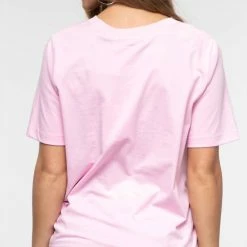 Essentiel Antwerp Ziland Embo T-Shirt in Fairy Tale - women -Outlets Shop 58d772c04c3847f09440b76bd348ccc4 55fd23f8 8faf 4b19 88b4 fe3d1f4605a5 1080x