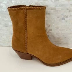 Matisse Arial Ankle Boots in Camel Suede - women
