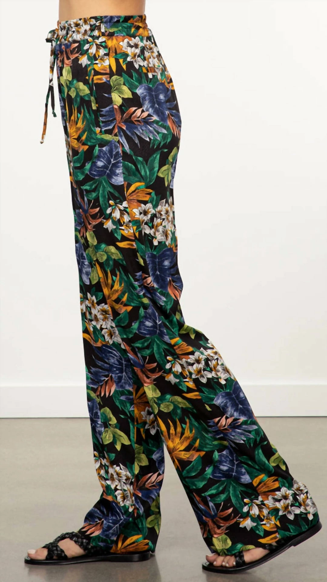 Essentiel Antwerp Zapocalypse Wide Leg Trainer Pant in Combo Black - women 4 Essentiel Antwerp Zapocalypse Wide Leg Trainer Pant in Combo Black - women - Image 2