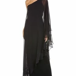 Teri Jon by Rickie Freeman Gown - women
