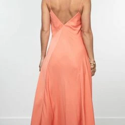 Essentiel Antwerp Zipmunk Long Slipdress in Tropical Peach - women 7 Essentiel Antwerp Zipmunk Long Slipdress in Tropical Peach - women -Outlets Shop c1631f45f7134bfea51a04d6048f1dd7 1080x