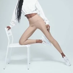 Alo Yoga 7/8 Hw Airlift Legging in Dusty Pink - women 7 Alo Yoga 7/8 Hw Airlift Legging in Dusty Pink - women -Outlets Shop c2459620797240348413ef35e4d93530 1080x